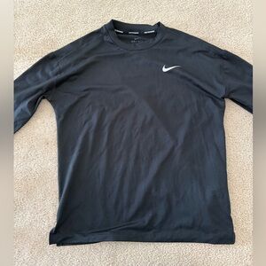 Nike long sleeve dri-fit women’s size S